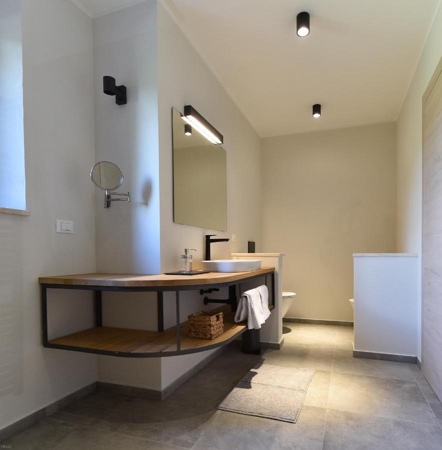 L'Abbraccio Della Quercia Apartment Momjan Exterior photo