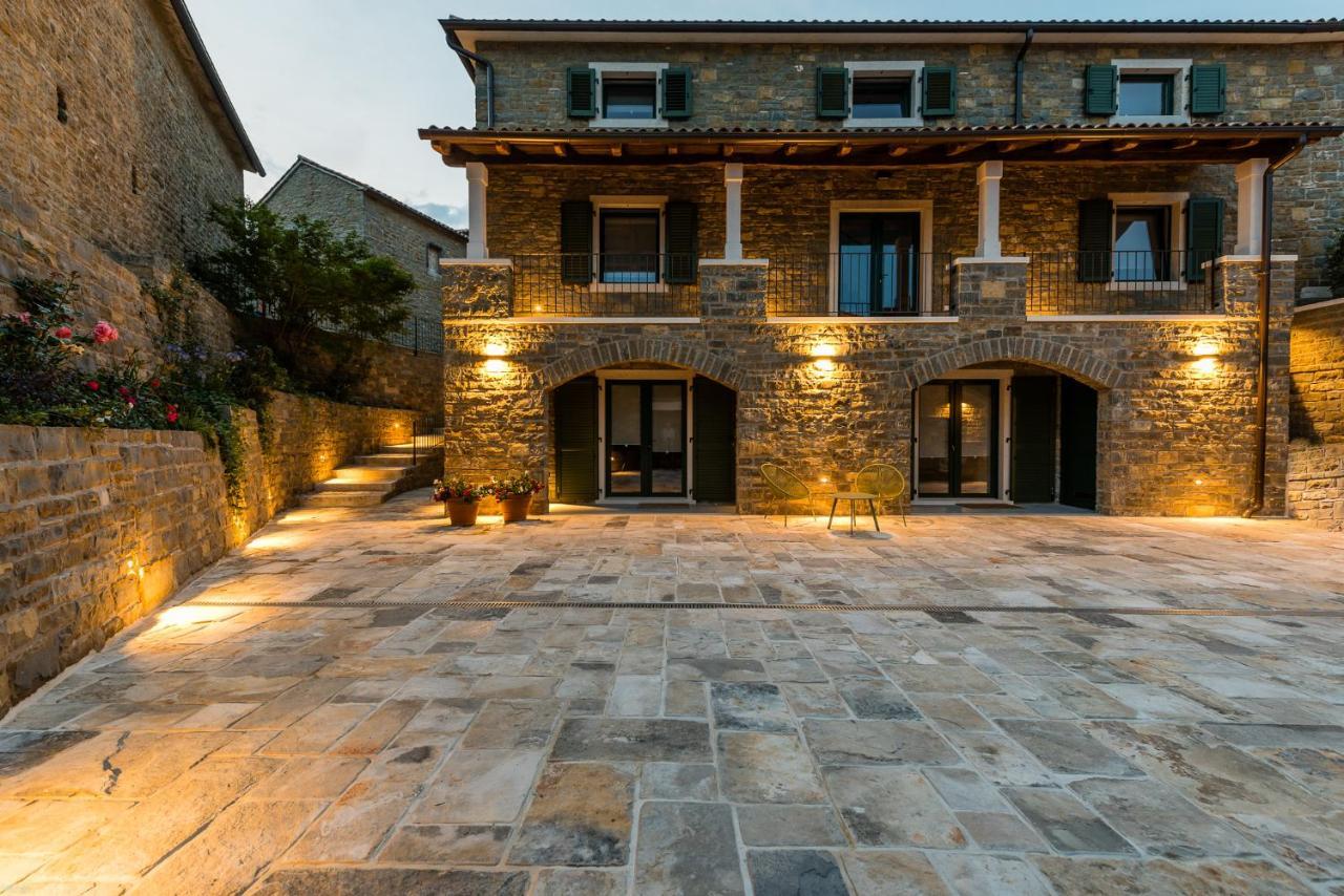 L'Abbraccio Della Quercia Apartment Momjan Exterior photo